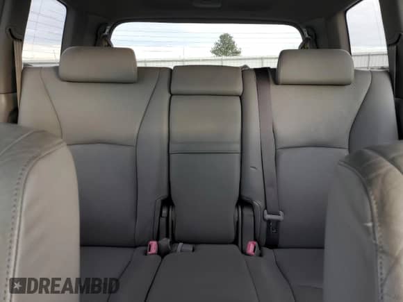 2004 Toyota Highlander Limited с VIN JTEEP21A540031914, выставлен на аукционе Copart как лот 82599965 с пробегом 123 892 миль миль и Списание • Salvage title. История ставок и продаж доступна на DreamBid. Изображение 10.