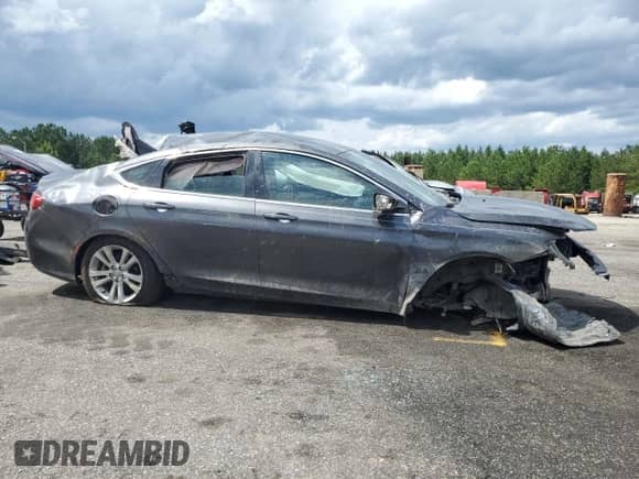 2016 Chrysler 200 Touring with VIN 1C3CCCFB7GN195823, listed as a Copart auction lot 59513445 with 79,019 mi miles and Salvage title. Bid and sale history available at DreamBid. Image 4.