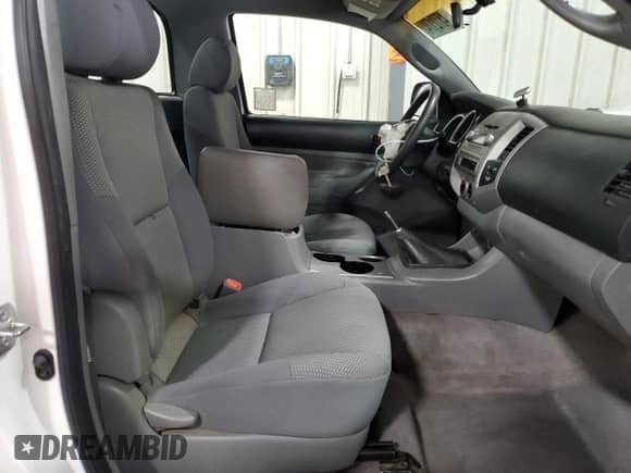 2007 Toyota Tacoma PreRunner z VIN 5TENX62N27Z450692, wystawiony jako Copart lot #64872174 z przebiegiem 118 810 mil mil oraz Szkoda całkowita • Salvage title. Historia ofert i sprzedaży dostępna na DreamBid. Obrazek 10.