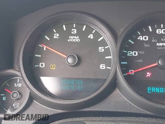 2011 Chevrolet Silverado 1500 LS z VIN 3GCPKREA0BG182991, wystawiony jako IAAI lot #41925926 z przebiegiem 180 670 mil mil oraz . Historia ofert i sprzedaży dostępna na DreamBid. Obrazek 7.