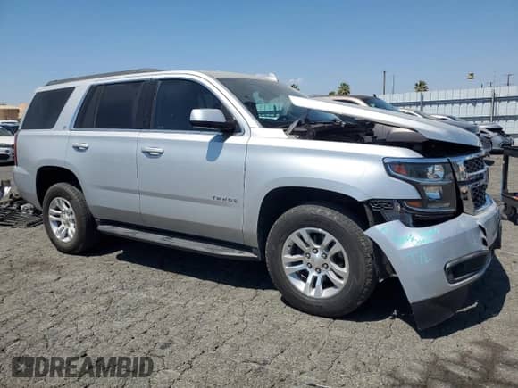 2020 Chevrolet Tahoe LT z VIN 1GNSKBKC3LR172536, wystawiony jako Copart lot #71028735 z przebiegiem 51 716 mil mil oraz Szkoda całkowita • Salvage title. Historia ofert i sprzedaży dostępna na DreamBid. Obrazek 4.