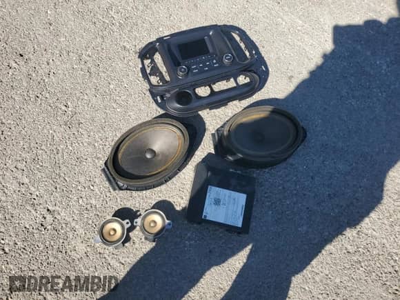 2016 Chevrolet Colorado 2WD WT z VIN 1GCHSBEA0G1233102, wystawiony jako Copart lot #85152725 z przebiegiem 74 012 mil mil oraz Szkoda całkowita • Salvage title. Historia ofert i sprzedaży dostępna na DreamBid. Obrazek 12.