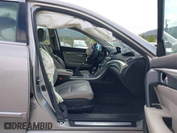 2010 Acura TL Technology с VIN 19UUA9F50AA007792, выставлен на аукционе IAAI как лот 43423943 с пробегом 83 563 миль миль и . История ставок и продаж доступна на DreamBid. Изображение 5.