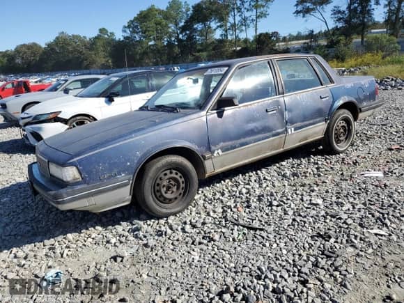 1989 Chevrolet Celebrity с VIN 1G1AW51W8K6185894, выставлен на аукционе Copart как лот 75610854 с пробегом 111 268 миль миль и Чистый • Clean title. История ставок и продаж доступна на DreamBid. Изображение 1.