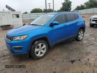 2018 Jeep Compass Latitude with VIN 3C4NJCBB5JT233279, listed as a Copart auction lot 70304765 with 108,692 mi miles and Salvage title. Bid and sale history available at DreamBid. Image 1.
