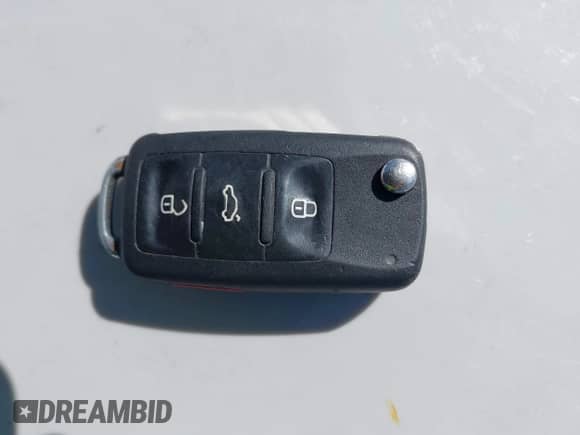 2010 Volkswagen Tiguan с VIN WVGAV9AX9AW522481, выставлен на аукционе IAAI как лот 42193574 с пробегом 168 904 миль миль и . История ставок и продаж доступна на DreamBid. Изображение 11.