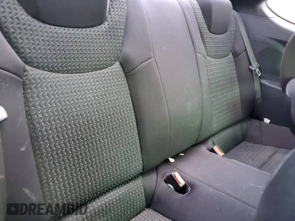 2010 Hyundai Genesis Coupe Premium с VIN KMHHT6KD1AU031034, выставлен на аукционе Copart как лот 59374225 с пробегом 160 069 миль миль и Списание • Salvage title. История ставок и продаж доступна на DreamBid. Изображение 10.