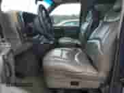 2002 Chevrolet Express с VIN 1GBFG15R421245601, выставлен на аукционе Copart как лот 79137584 с пробегом 138 781 миль миль и Списание • Salvage title. История ставок и продаж доступна на DreamBid. Изображение 7.