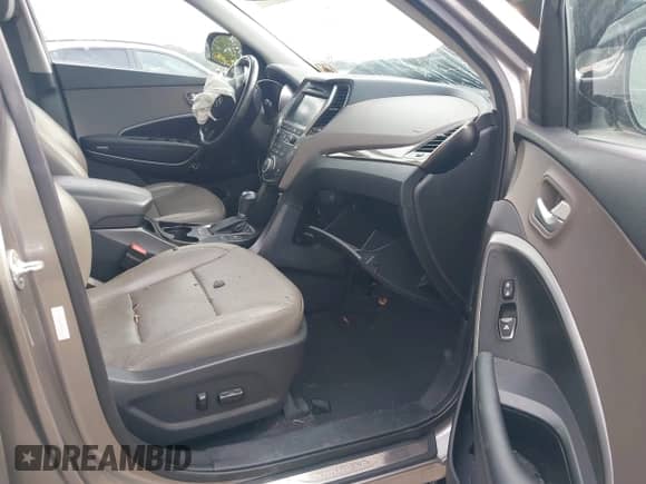 2017 Hyundai Santa Fe Ultimate z VIN 5XYZWDLA4HG466506, wystawiony jako IAAI lot #43288226 z przebiegiem 97 566 mil mil oraz . Historia ofert i sprzedaży dostępna na DreamBid. Obrazek 5.