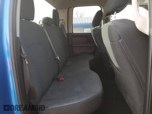 2021 Ram 1500 Tradesman z VIN 1C6RR6FG2MS530945, wystawiony jako Copart lot #49074545 z przebiegiem 29 953 mil mil oraz Szkoda całkowita • Salvage title. Historia ofert i sprzedaży dostępna na DreamBid. Obrazek 10.