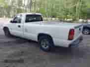 2002 Chevrolet Silverado 1500 z VIN 1GCEC14W42Z273524, wystawiony jako IAAI lot #42784225 z przebiegiem 180 043 mil mil oraz . Historia ofert i sprzedaży dostępna na DreamBid. Obrazek 3.