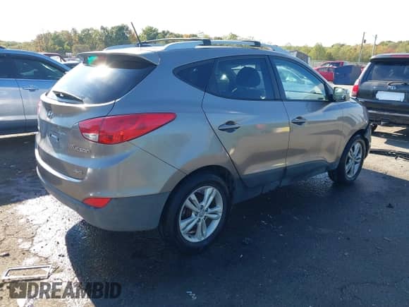 2012 Hyundai Tucson Limited с VIN KM8JUCAC5CU397149, выставлен на аукционе IAAI как лот 43491379 с пробегом 106 478 миль миль и . История ставок и продаж доступна на DreamBid. Изображение 4.