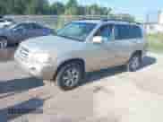 2006 Toyota Highlander with VIN JTEGP21A760114739, listed as a IAAI auction lot 42857158 with 287,579 mi miles and . Bid and sale history available at DreamBid. Image 2.