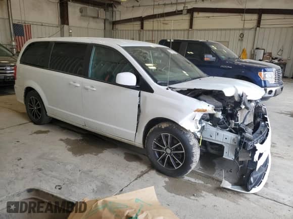 2018 Dodge Grand Caravan SE z VIN 2C4RDGBG4JR200580, wystawiony jako Copart lot #58362815 z przebiegiem 150 017 mil mil oraz Szkoda całkowita • Salvage title. Historia ofert i sprzedaży dostępna na DreamBid. Obrazek 4.