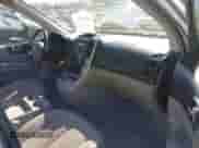 2007 Hyundai Entourage GLS z VIN KNDMC233876027075, wystawiony jako IAAI lot #40822955 z przebiegiem 119 475 mil mil oraz . Historia ofert i sprzedaży dostępna na DreamBid. Obrazek 5.