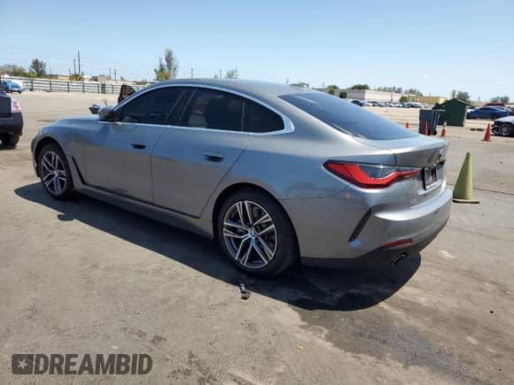 2024 BMW 4 Series 430i с VIN WBA63AV00RFR54092, выставлен на аукционе Copart как лот 53495545 с пробегом 32 212 миль миль и Списание • Salvage title. История ставок и продаж доступна на DreamBid. Изображение 2.