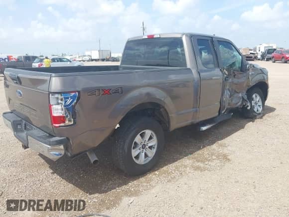 2020 Ford F-150 XL z VIN 1FTFX1E52LKE86867, wystawiony jako IAAI lot #42839570 z przebiegiem 48 171 mil mil oraz . Historia ofert i sprzedaży dostępna na DreamBid. Obrazek 4.