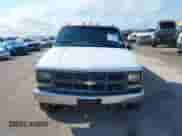 1997 Chevrolet Silverado 2500 with VIN 1GCGC24R1VZ174933, listed as a IAAI auction lot 42198722 with 231,645 mi miles and . Bid and sale history available at DreamBid. Image 12.