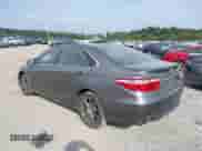 2015 Toyota Camry SE z VIN 4T1BF1FK7FU901563, wystawiony jako IAAI lot #43286253 z przebiegiem 172 409 mil mil oraz . Historia ofert i sprzedaży dostępna na DreamBid. Obrazek 3.