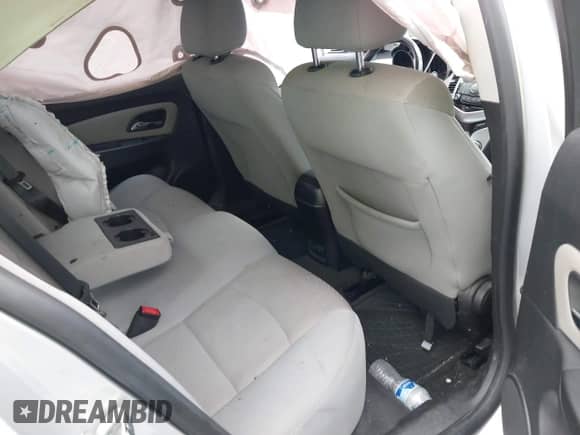 2014 Chevrolet Cruze 1LT с VIN 1G1PC5SB5E7431796, выставлен на аукционе IAAI как лот 43197703 с пробегом 74 339 миль миль и . История ставок и продаж доступна на DreamBid. Изображение 8.