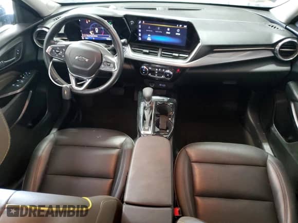 2025 Chevrolet Trax ACTIV with VIN KL77LKEP4SC062734, listed as a Copart auction lot 84382685 with 12,936 mi miles and Clean title. Bid and sale history available at DreamBid. Image 8.
