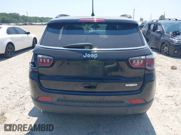 2020 Jeep Compass Latitude z VIN 3C4NJCBB7LT141612, wystawiony jako IAAI lot #42935872 z przebiegiem 100 557 mil mil oraz . Historia ofert i sprzedaży dostępna na DreamBid. Obrazek 16.