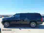 2008 Chevrolet Suburban 2LT z VIN 3GNFK16368G215490, wystawiony jako IAAI lot #41849979 z przebiegiem 195 184 mil mil oraz . Historia ofert i sprzedaży dostępna na DreamBid. Obrazek 14.
