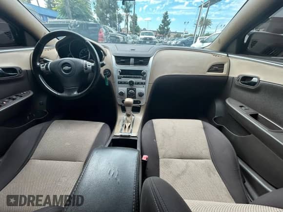 2012 Chevrolet Malibu 1FL z VIN 1G1ZA5E09CF273832, wystawiony jako Copart lot #86339815 z przebiegiem 141 839 mil mil oraz Czysty tytuł • Clean title. Historia ofert i sprzedaży dostępna na DreamBid. Obrazek 9.