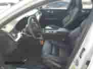 2024 Volvo S60 Core Dark Theme z VIN 7JRL12TK1RG305063, wystawiony jako Copart lot #60789355 z przebiegiem 13 425 mil mil oraz Szkoda całkowita • Salvage title. Historia ofert i sprzedaży dostępna na DreamBid. Obrazek 7.