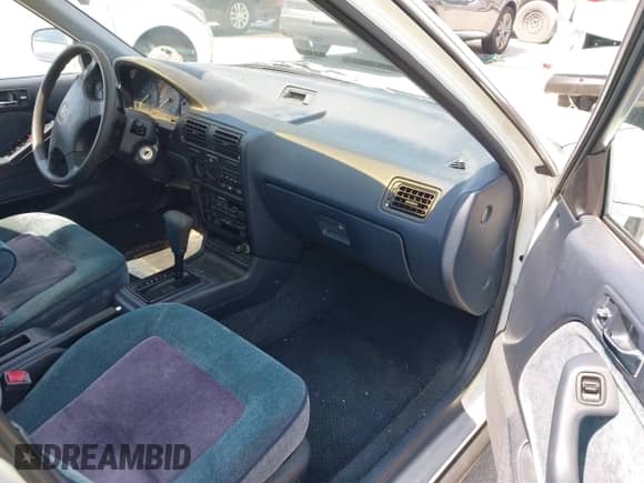 1992 Honda Accord с VIN 1HGCB9879NA012325, выставлен на аукционе IAAI как лот 42583619 с пробегом 112 636 миль миль и . История ставок и продаж доступна на DreamBid. Изображение 5.