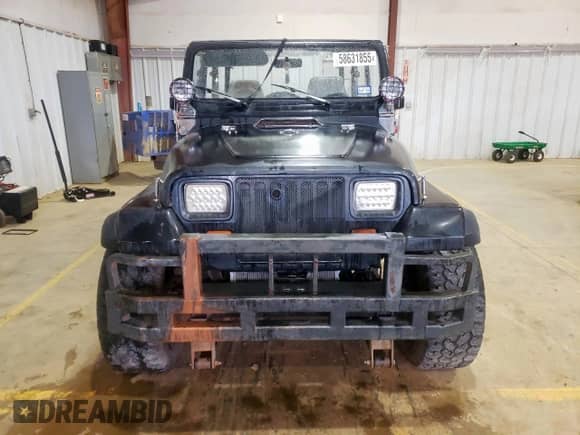 1992 Jeep Wrangler с VIN 2J4FY19P3NJ560755, выставлен на аукционе Copart как лот 58631855 с пробегом 191 233 миль миль и Чистый • Clean title. История ставок и продаж доступна на DreamBid. Изображение 5.