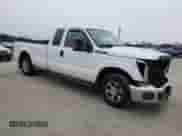 2013 Ford F-250 XL z VIN 1FT7X2A64DEA02304, wystawiony jako Copart lot #41984425 z przebiegiem 171 050 mil mil oraz Szkoda całkowita • Salvage title. Historia ofert i sprzedaży dostępna na DreamBid. Obrazek 4.
