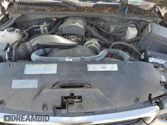 2000 GMC Sierra 1500 SLE with VIN 1GTEK19TXYZ262103, listed as a Copart auction lot 63102155 with 329,241 mi miles and Clean title. Bid and sale history available at DreamBid. Image 11.
