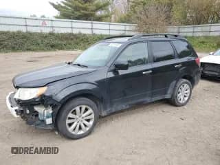 2013 Subaru Forester X Limited z VIN JF2SHAEC7DH430806, wystawiony jako Copart lot #82316925 z przebiegiem 129 387 mil mil oraz Czysty tytuł • Clean title. Historia ofert i sprzedaży dostępna na DreamBid. Obrazek 1.