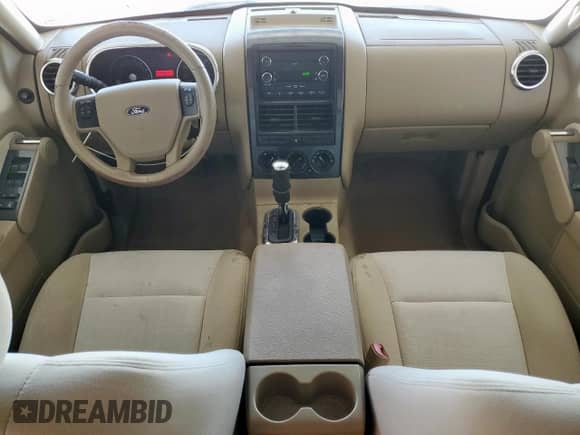 2008 Ford Explorer XLT with VIN 1FMEU63818UA17145, listed as a Copart auction lot 80622355 with 204,040 mi miles and Clean title. Bid and sale history available at DreamBid. Image 8.