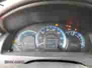 2013 Toyota Camry LE z VIN 4T1BD1FK4DU091621, wystawiony jako Copart lot #58191325 z przebiegiem 444 567 mil mil oraz Szkoda całkowita • Salvage title. Historia ofert i sprzedaży dostępna na DreamBid. Obrazek 9.