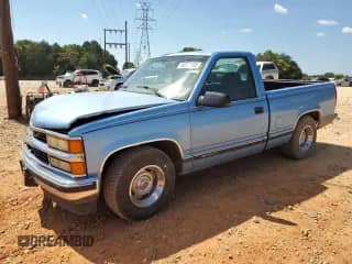 1997 Chevrolet Silverado 1500 z VIN 1GCEC14WXVZ197974, wystawiony jako Copart lot #80829805 z przebiegiem 227 709 mil mil oraz Szkoda całkowita • Salvage title. Historia ofert i sprzedaży dostępna na DreamBid. Obrazek 1.