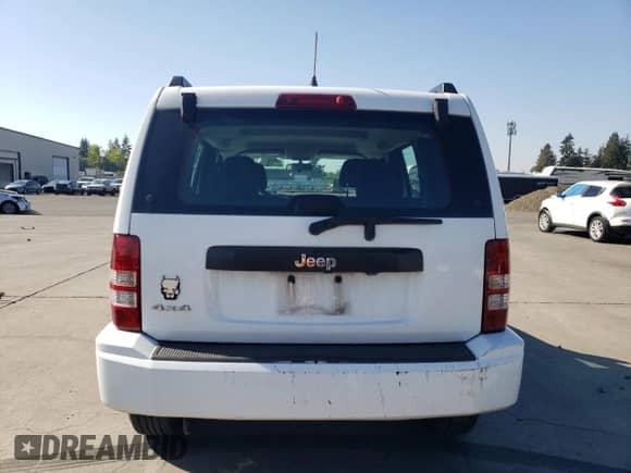 2011 Jeep Liberty Sport с VIN 1J4PN2GK7BW586550, выставлен на аукционе Copart как лот 82138005 с пробегом 153 670 миль миль и Списание • Salvage title. История ставок и продаж доступна на DreamBid. Изображение 6.