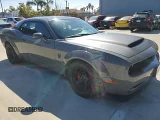 2018 Dodge Challenger with VIN 2C3CDZH90JH102960, listed as a Copart auction lot 49121955 with 39,574 mi miles and Clean title. Bid and sale history available at DreamBid. Image 1.