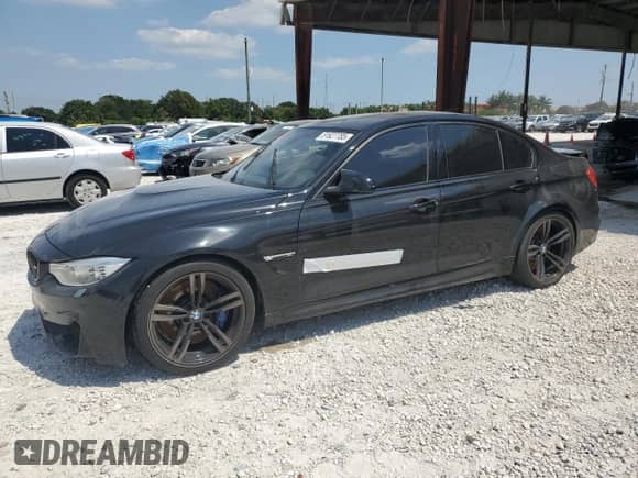 2015 BMW M3 z VIN WBS3C9C52FP804079, wystawiony jako Copart lot #80281165 z przebiegiem 60 526 mil mil oraz Nie do naprawy • Non repairable. Historia ofert i sprzedaży dostępna na DreamBid. Obrazek 1.