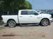 2017 Ram 1500 Big Horn z VIN 3C6RR7LT2HG777466, wystawiony jako IAAI lot #42799170 z przebiegiem 119 795 mil mil oraz . Historia ofert i sprzedaży dostępna na DreamBid. Obrazek 13.