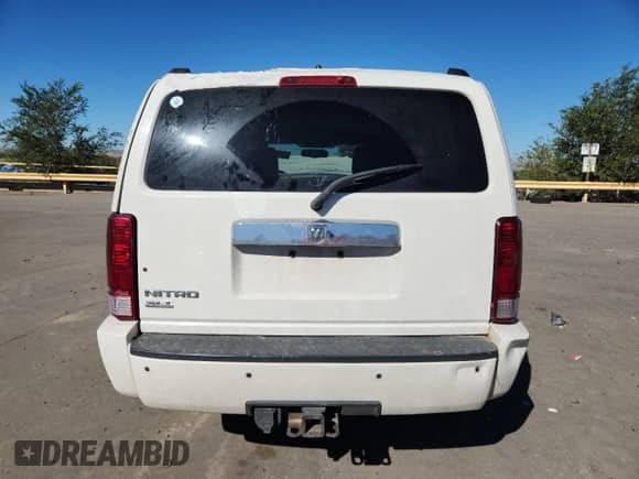 2008 Dodge Nitro SLT with VIN 1D8GT58K78W216835, listed as a Copart auction lot 82116015 with 220,438 mi miles and Salvage title. Bid and sale history available at DreamBid. Image 6.
