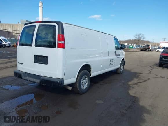 2016 Chevrolet Express Cargo with VIN 1GCWGBFF6G1154276, listed as a IAAI auction lot 41523966 with 70,558 mi miles and . Bid and sale history available at DreamBid. Image 4.