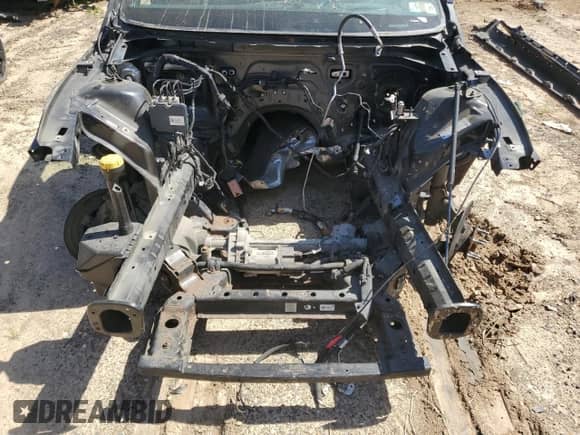 2014 Chevrolet SS z VIN 6G3F15RW8EL967508, wystawiony jako Copart lot #49086105 z przebiegiem Nie podano mil oraz Nie do naprawy • Non repairable. Historia ofert i sprzedaży dostępna na DreamBid. Obrazek 11.