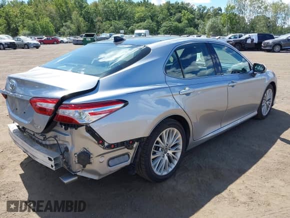 2019 Toyota Camry SE z VIN 4T1B11HK7KU778045, wystawiony jako IAAI lot #43079893 z przebiegiem 58 799 mil mil oraz . Historia ofert i sprzedaży dostępna na DreamBid. Obrazek 17.