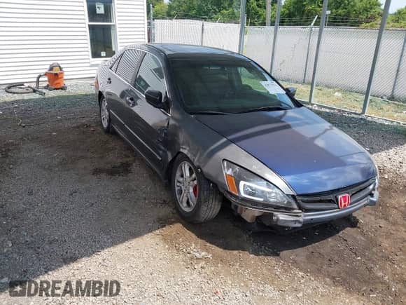 2007 Honda Accord EX with VIN 1HGCM56747A057844, listed as a IAAI auction lot 42872914 with 264,306 mi miles and . Bid and sale history available at DreamBid. Image 1.