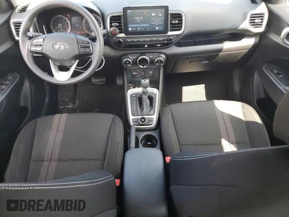 2020 Hyundai Venue SEL с VIN KMHRC8A33LU038269, выставлен на аукционе Copart как лот 73790294 с пробегом 17 301 миль миль и Списание • Salvage title. История ставок и продаж доступна на DreamBid. Изображение 8.