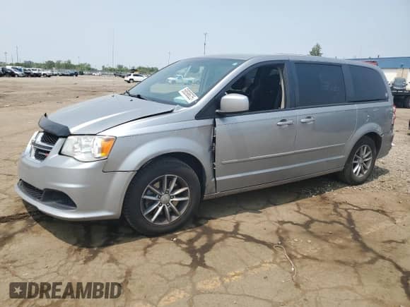 2015 Dodge Grand Caravan SE Plus with VIN 2C4RDGBG7FR685174, listed as a Copart auction lot 58898625 with 140,265 mi miles and Clean title. Bid and sale history available at DreamBid. Image 1.