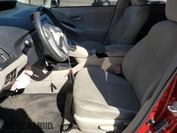 2011 Toyota Prius I z VIN JTDKN3DUXB5329674, wystawiony jako Copart lot #85399595 z przebiegiem 240 056 mil mil oraz Szkoda całkowita • Salvage title. Historia ofert i sprzedaży dostępna na DreamBid. Obrazek 7.