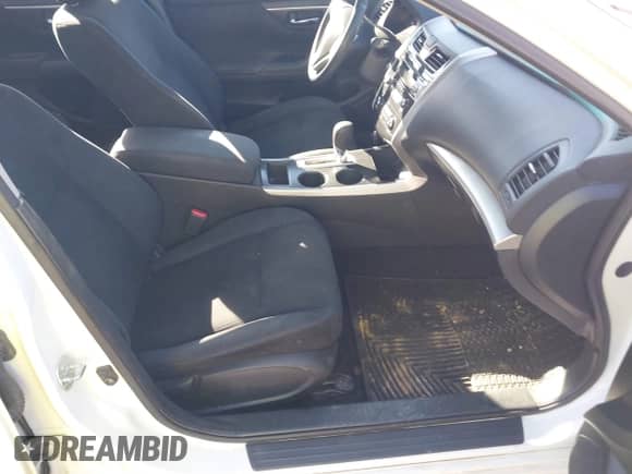 2015 Nissan Altima SL with VIN 1N4AL3AP7FN303450, listed as a IAAI auction lot 43439405 with 180,164 mi miles and . Bid and sale history available at DreamBid. Image 5.